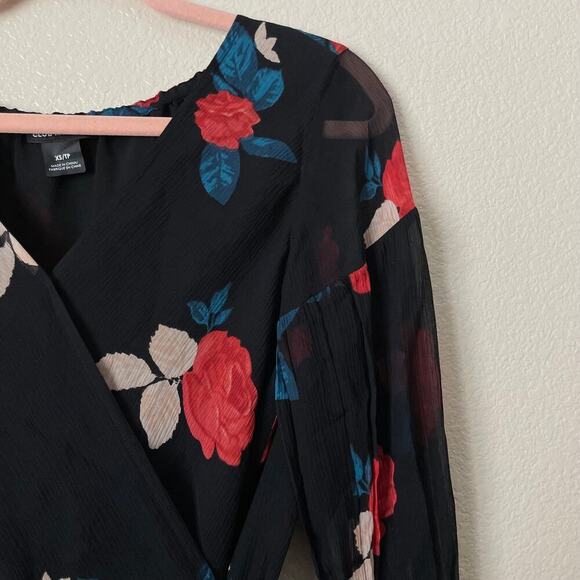 Club Monaco Top Womens XS Black Silk Floral Wrap Tie Bell Sleeve Darlana Vamp - Picture 7 of 14